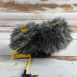 Deity V-Mic D4 Duo Microphone Dual Cardioid Mini DSLR Camera Mic Used